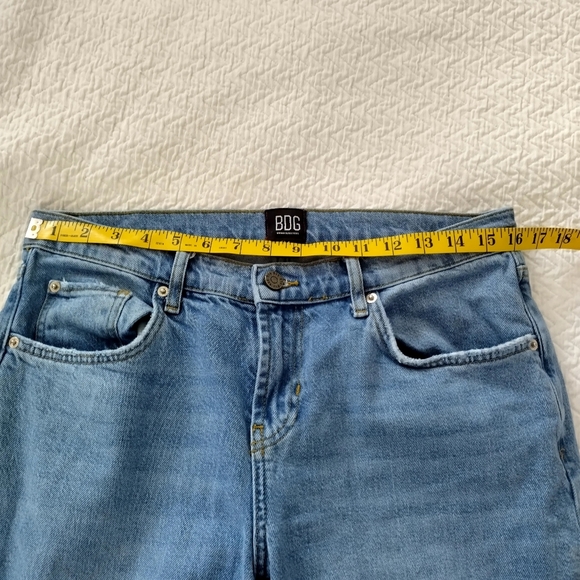 BDG low Rise Flare Y2k Jeans Sz 31 - Picture 8 of 10